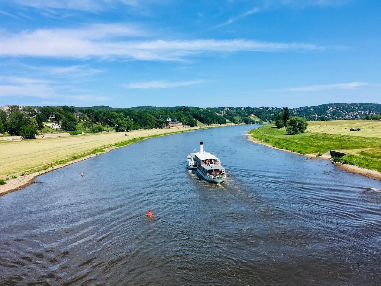 Möblierte Apartments in Dresden-Loschwitz — Blick auf die Elbe